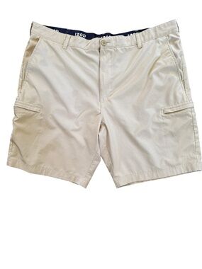Izod Men's Light Beige Golf Shorts Size 42